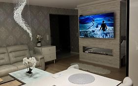Akoya Apartment Cristal Bianco